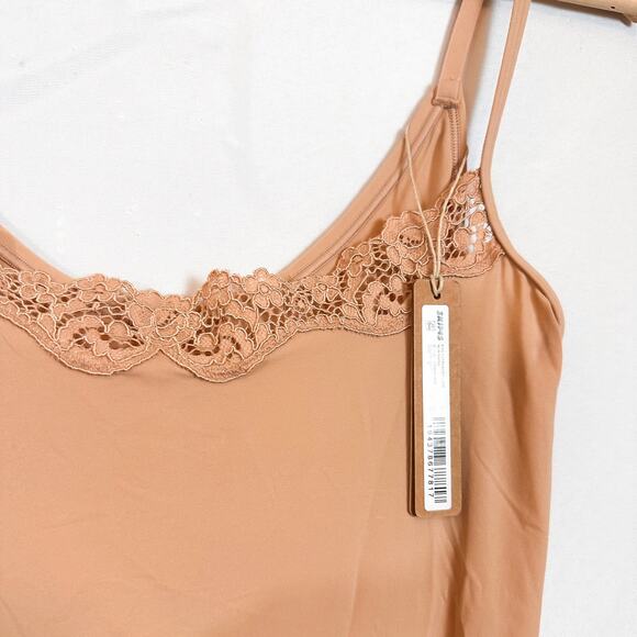 NWT SKIMS Fits Everybody Corded Lace Slip Dress in Sand Sz. M - Picture 3 of 5